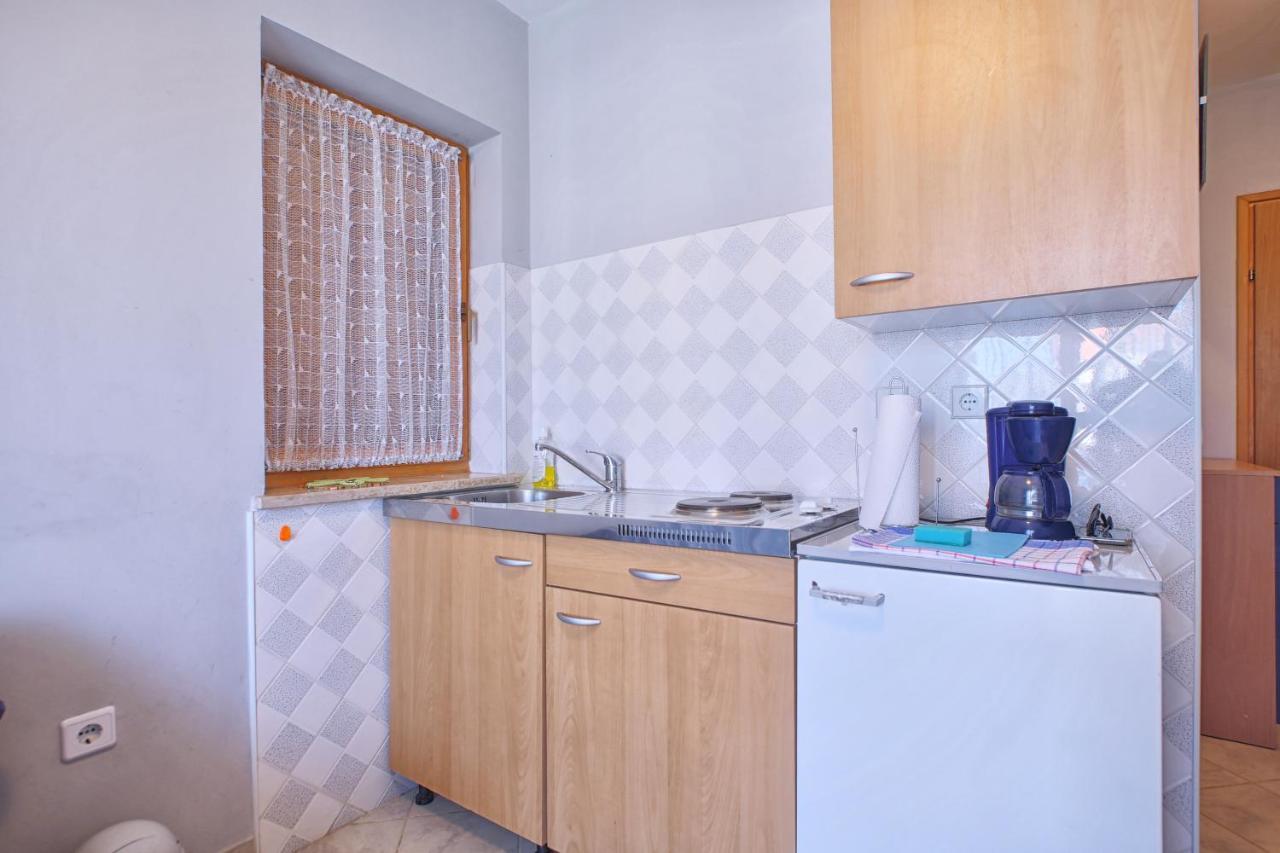 Mladen Apartment Medulin Exterior photo