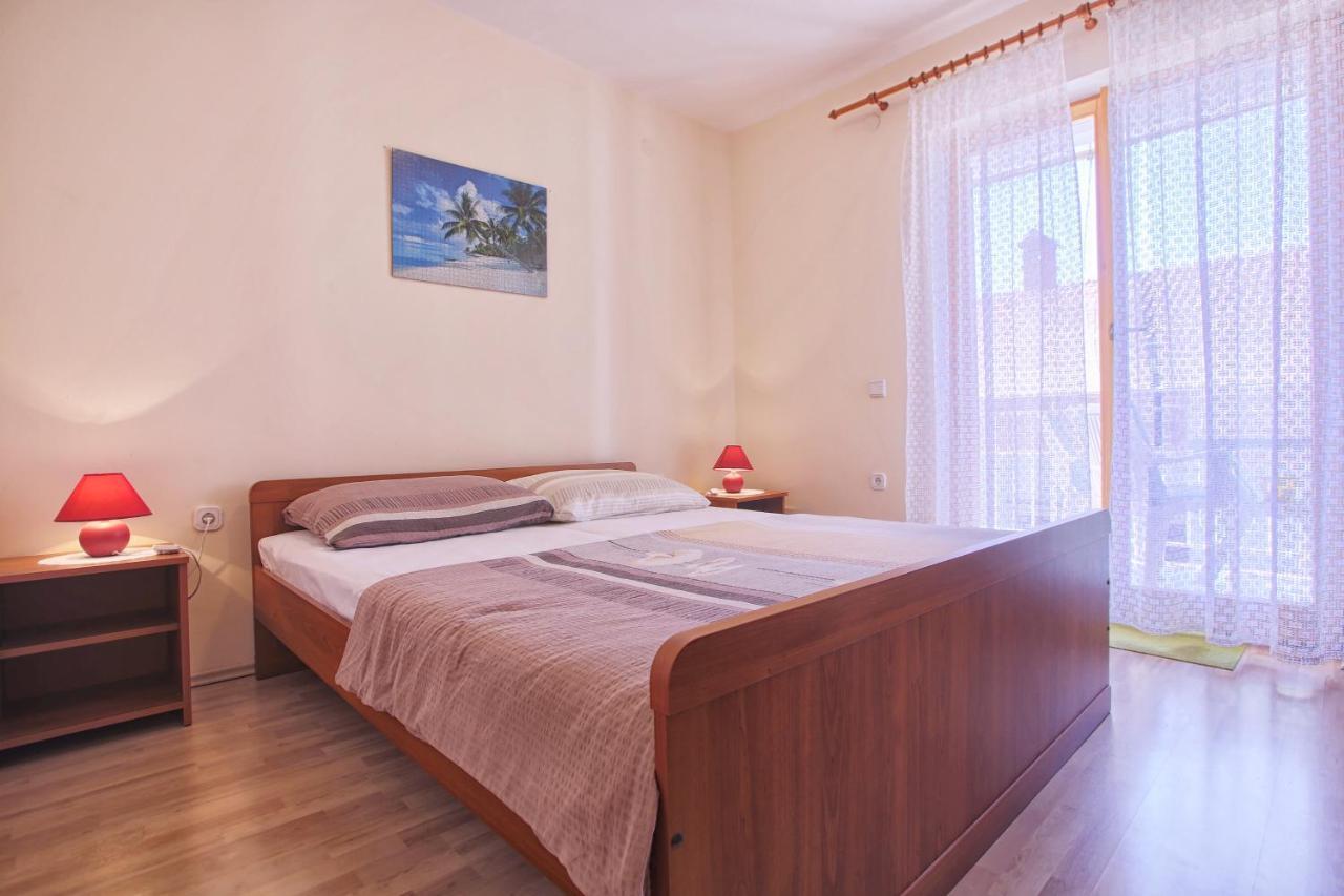 Mladen Apartment Medulin Exterior photo